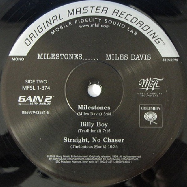 Miles Davis - Milestones (LP) - Velvet Music