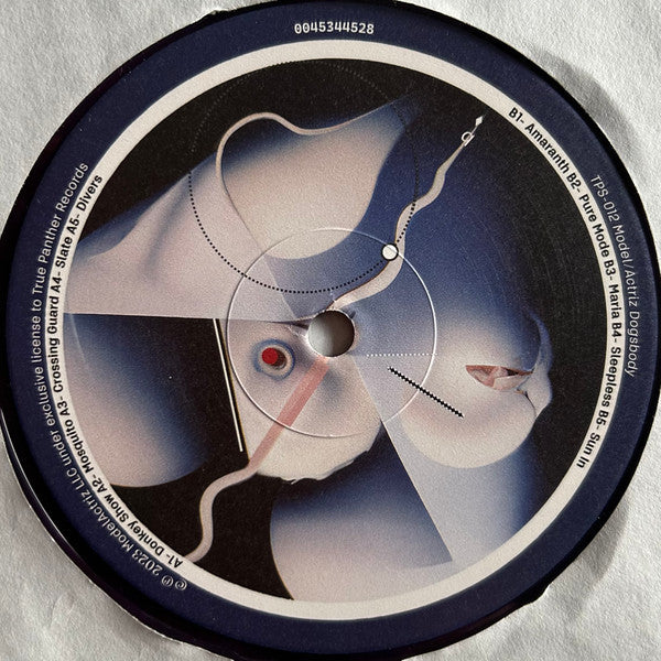 Model/Actriz - Dogsbody (LP) - Velvet Music