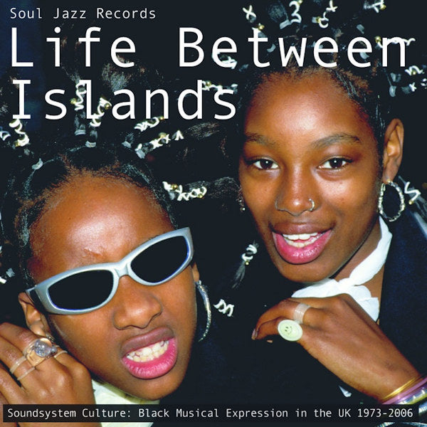 V/A (Various Artists) - Life between islands (CD)