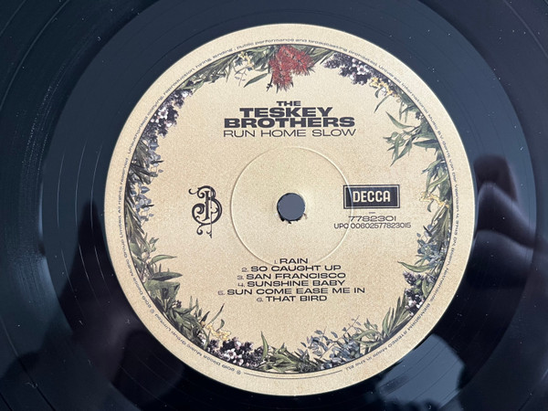Teskey Brothers, The-Run Home Slow-LP-CRgGJl8PGPw5ouaF_hXJ3g86ZFAwH4Brdfcdlop3lENDEtNjA4My5qcGVn.jpeg